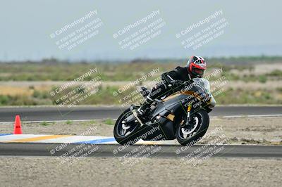 media/Apr-18-2025-TrackDaz (Fri) [[45f5874c44]]/C Group/Session 1 (Turn 7)/